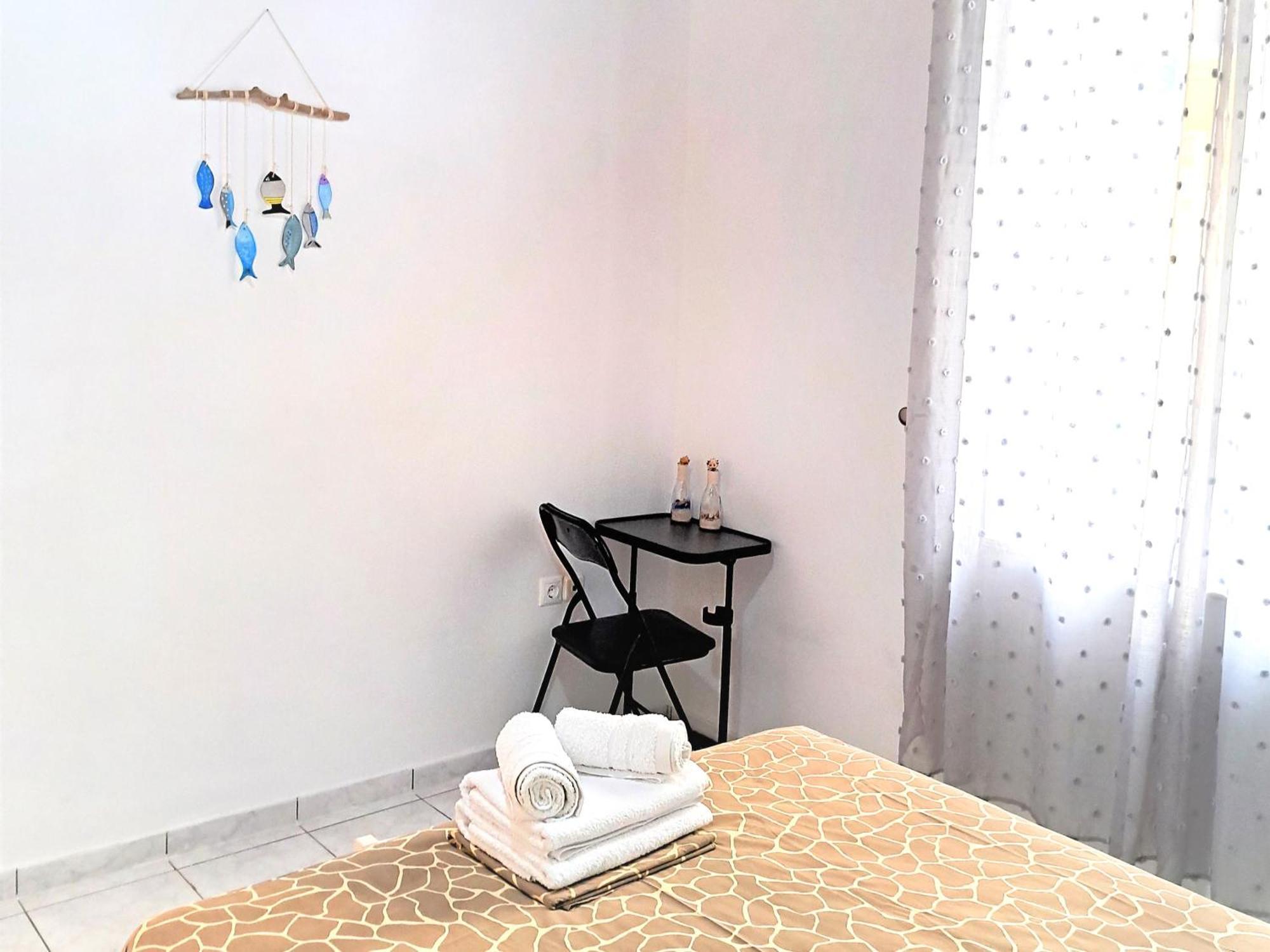 Family Stone Apartment Kyparissia Bagian luar foto