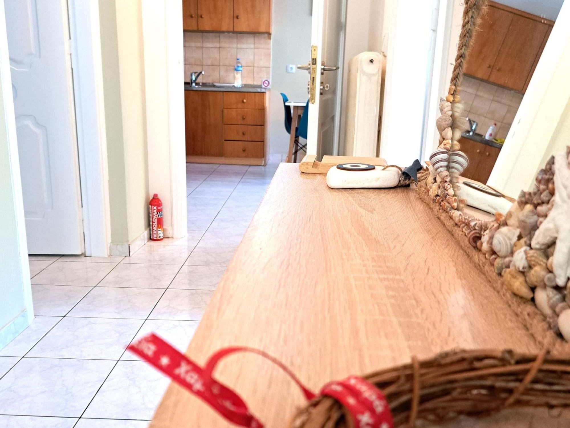 Family Stone Apartment Kyparissia Bagian luar foto