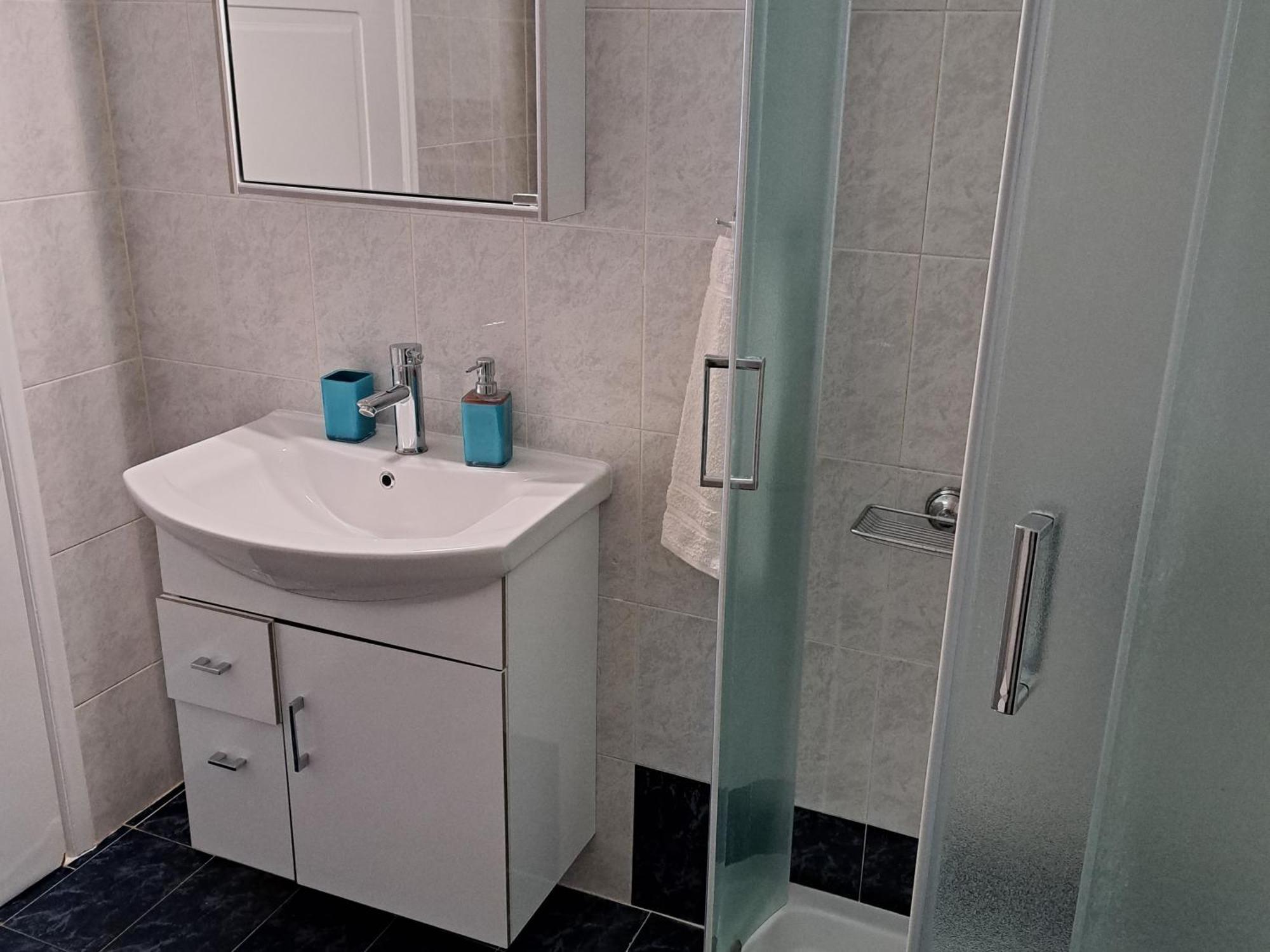 Family Stone Apartment Kyparissia Bagian luar foto